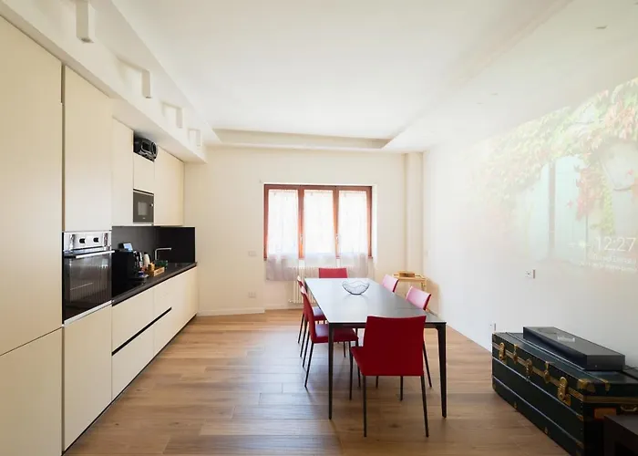 - Roman Ruins House - 750M From The Metro Station